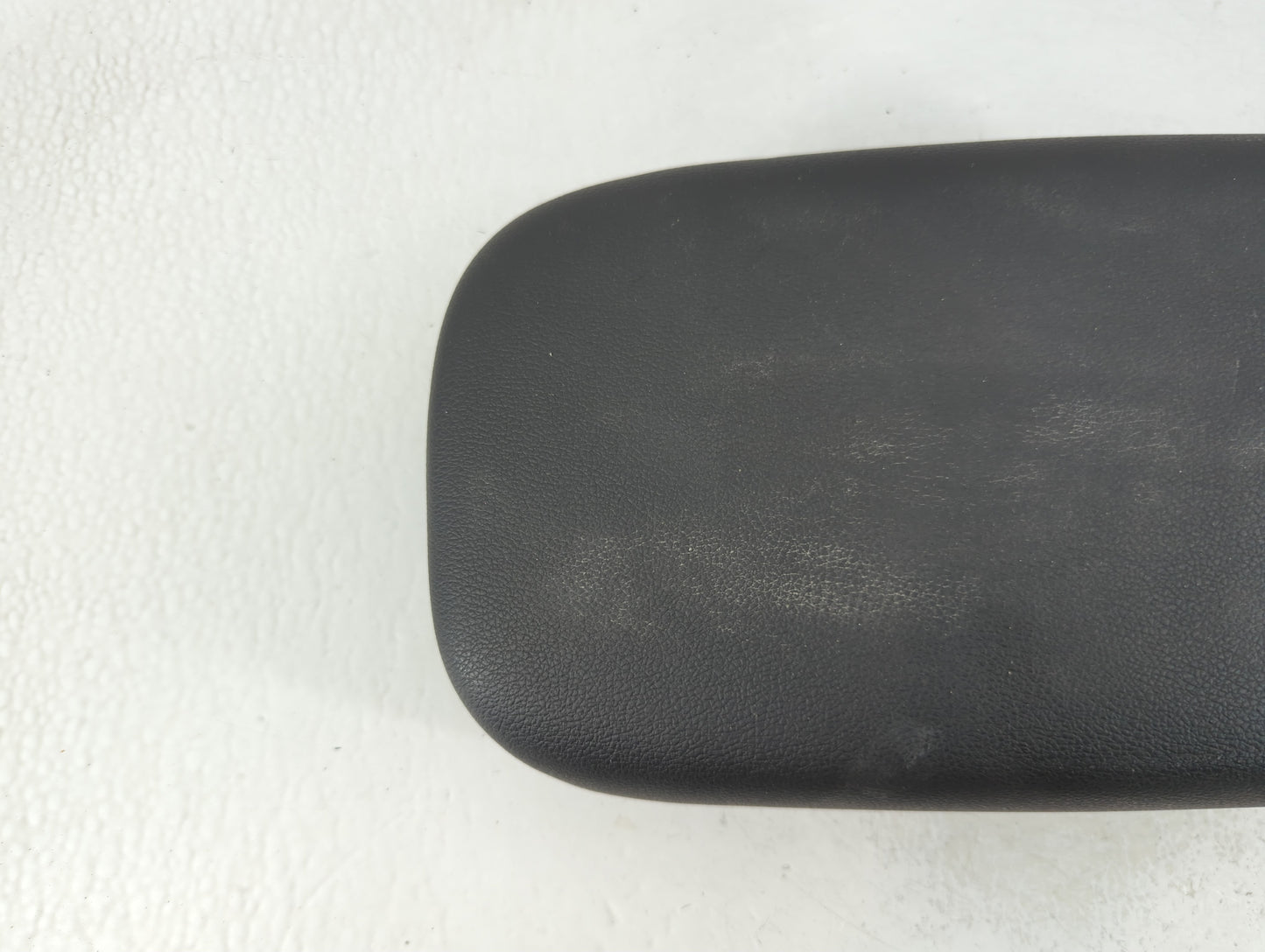 2022 Hyundai Kona Center Console Armrest Cover Lid Fits OEM Used Auto Parts - Oemusedautoparts1.com