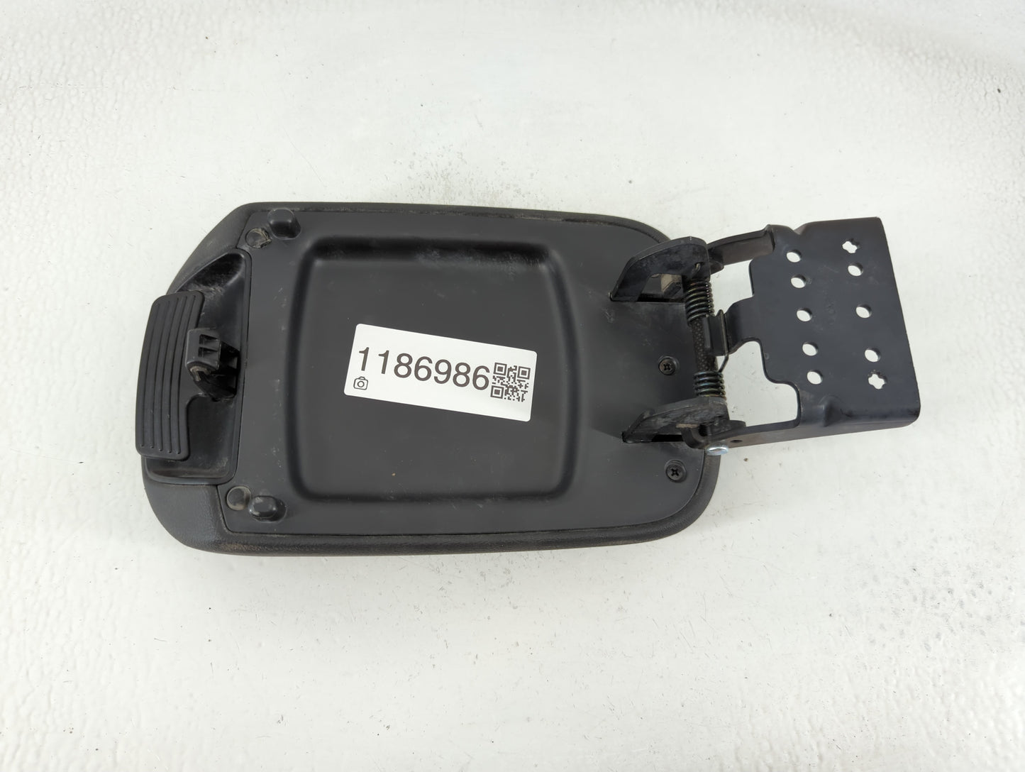 2022 Hyundai Kona Center Console Armrest Cover Lid Fits OEM Used Auto Parts - Oemusedautoparts1.com