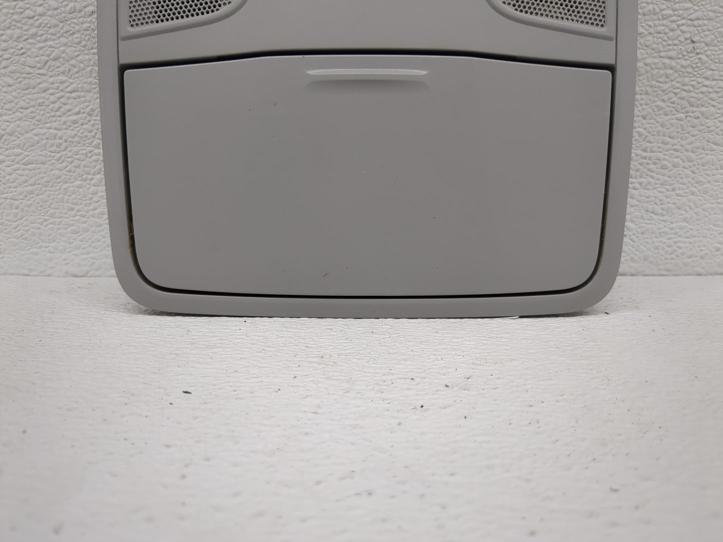 2022 Hyundai Kona Overhead Roof Console - Oemusedautoparts1.com