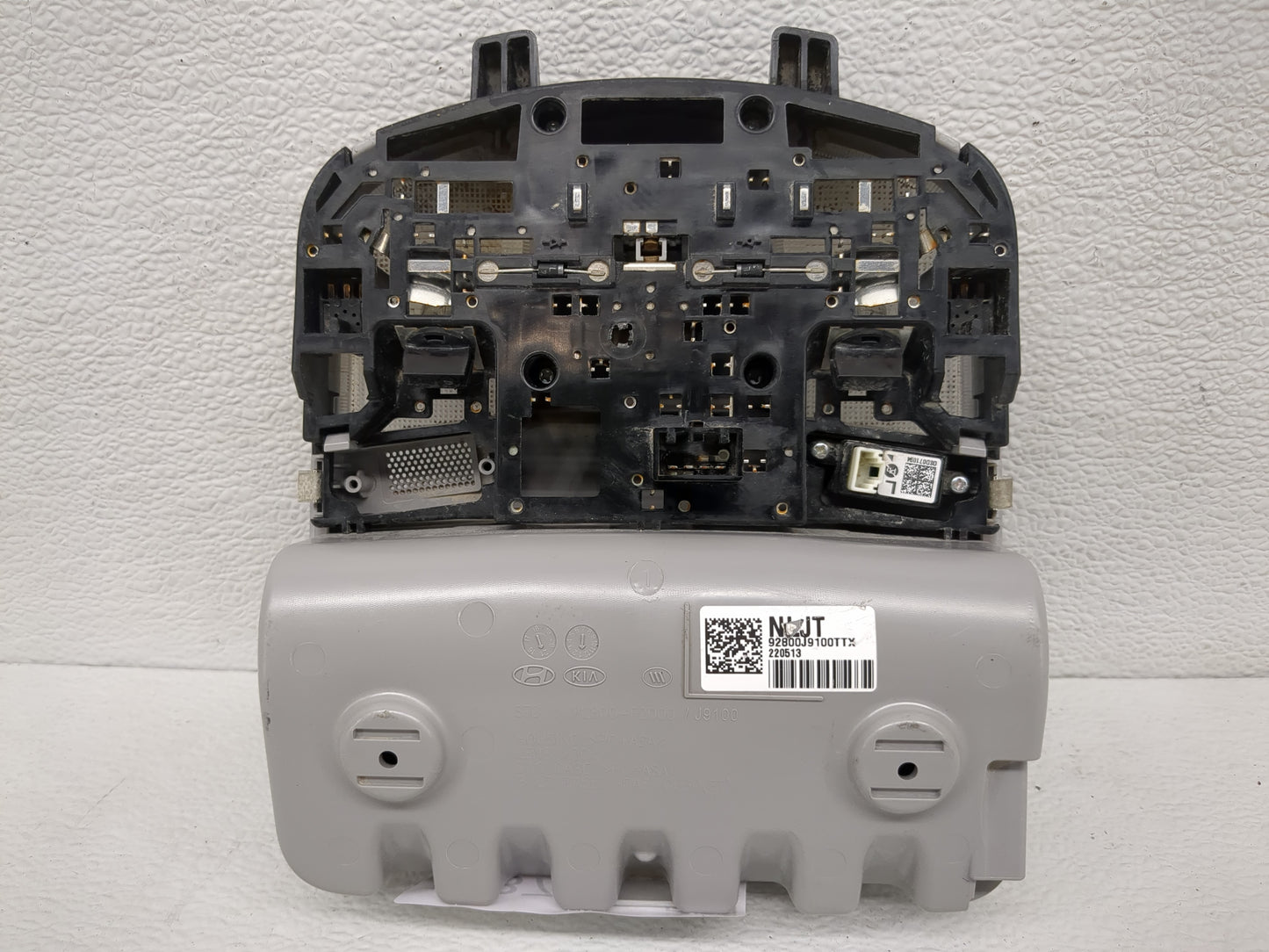 2022 Hyundai Kona Overhead Roof Console - Oemusedautoparts1.com