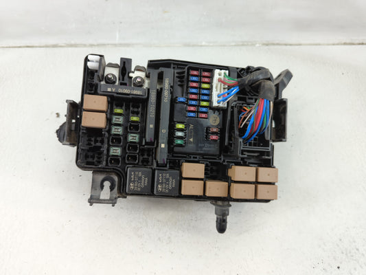 2022 Hyundai Kona Fusebox Fuse Box Panel Relay Module P/N:91956-J9220 Fits OEM Used Auto Parts