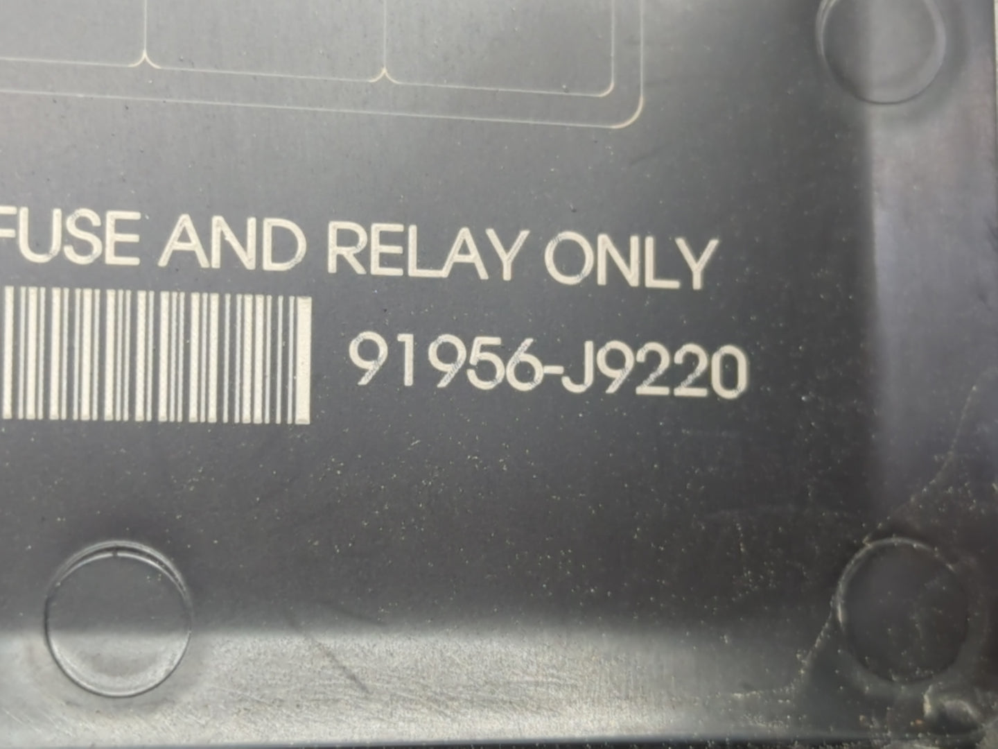 2022 Hyundai Kona Fusebox Fuse Box Panel Relay Module P/N:91956-J9220 Fits OEM Used Auto Parts - Oemusedautoparts1.com