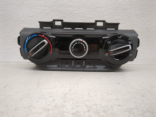 2022 Hyundai Kona Climate Control Module Temperature AC/Heater Replacement P/N:97250-J9AF0 Fits OEM Used Auto Parts - Oemuse