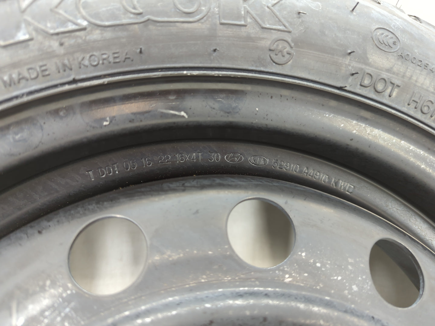 2018-2022 Hyundai Kona Spare Donut Tire Wheel Rim Oem - Oemusedautoparts1.com