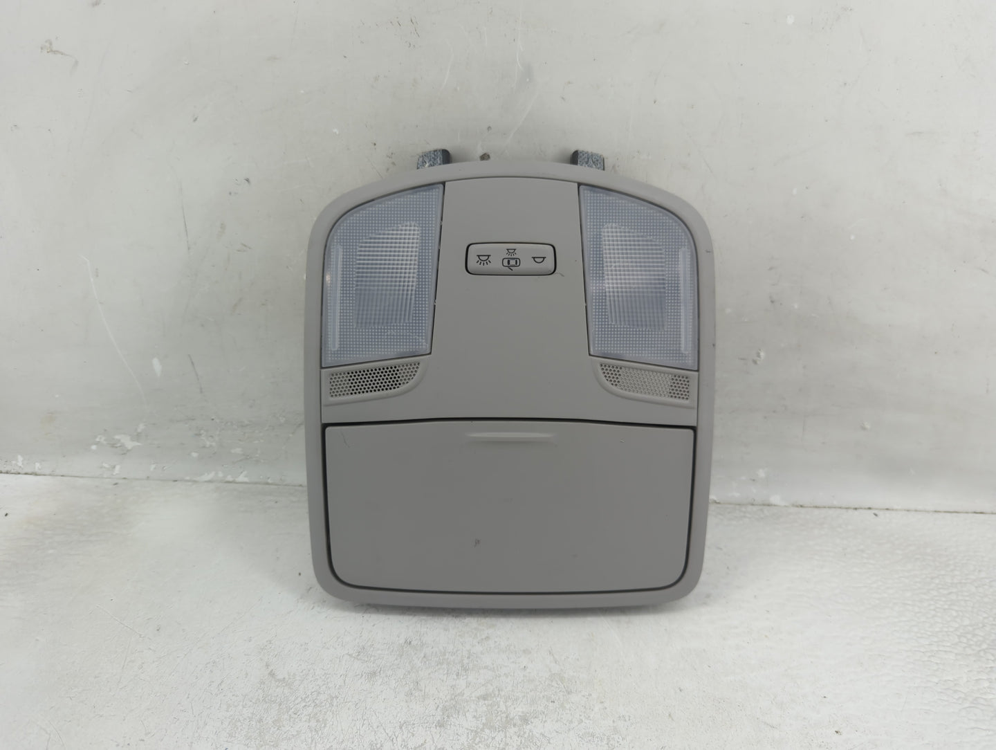 2018-2022 Hyundai Kona Overhead Roof Console 1321686 - Oemusedautoparts1.com