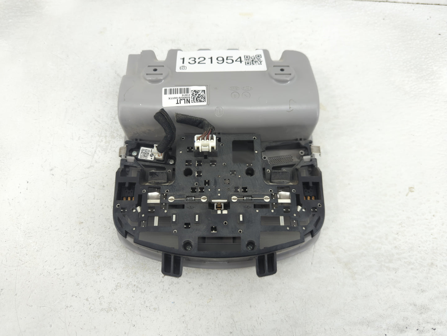 2018-2022 Hyundai Kona Overhead Roof Console 1321954 - Oemusedautoparts1.com