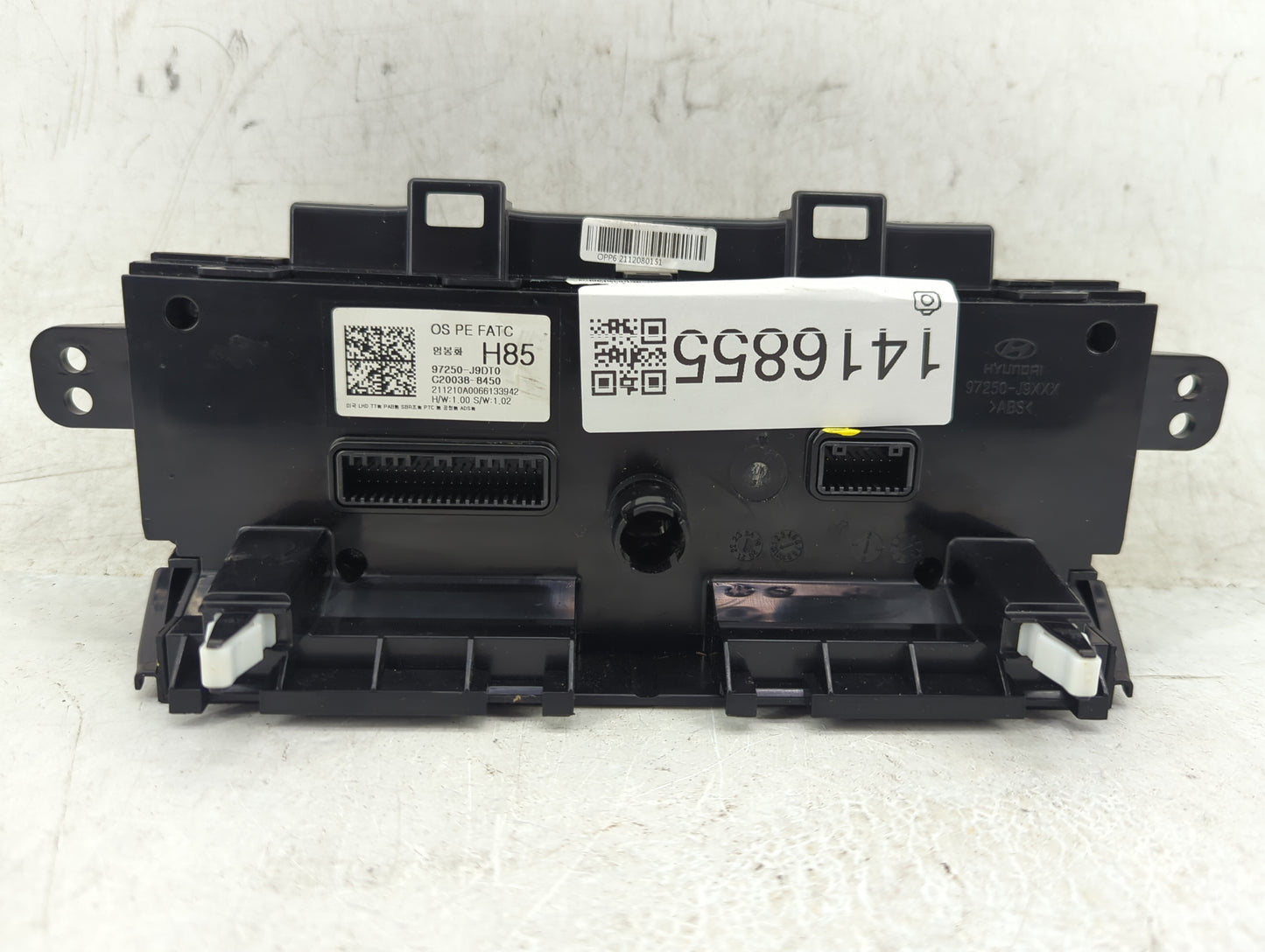 2022 Hyundai Kona Climate Control Module Temperature AC/Heater Replacement P/N:97250-J9DT0 Fits OEM Used Auto Parts - Oemuse