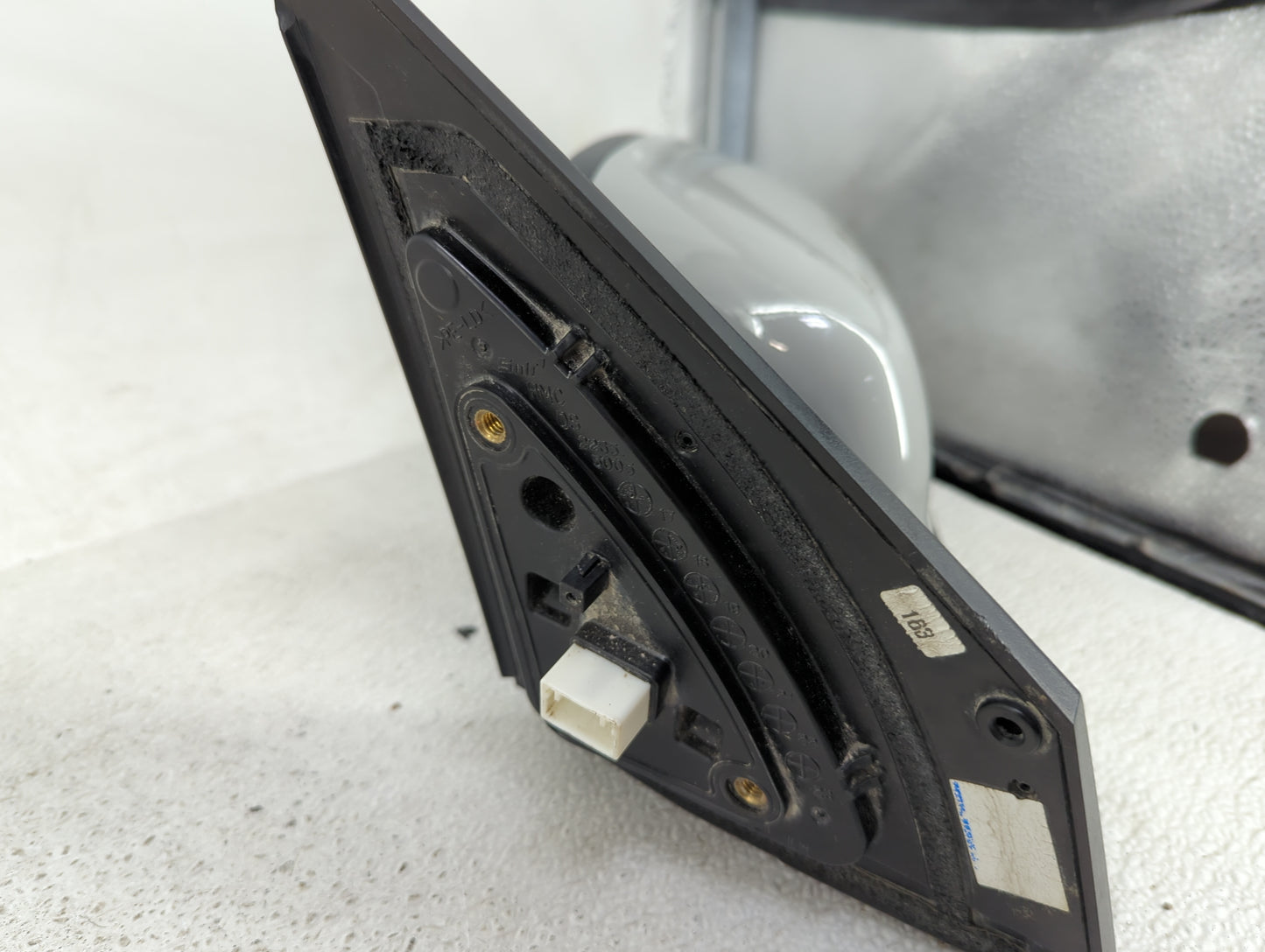 2022 Hyundai Kona Driver Side View Mirror - Left Door Mirror OEM Used - Oemusedautoparts1.com