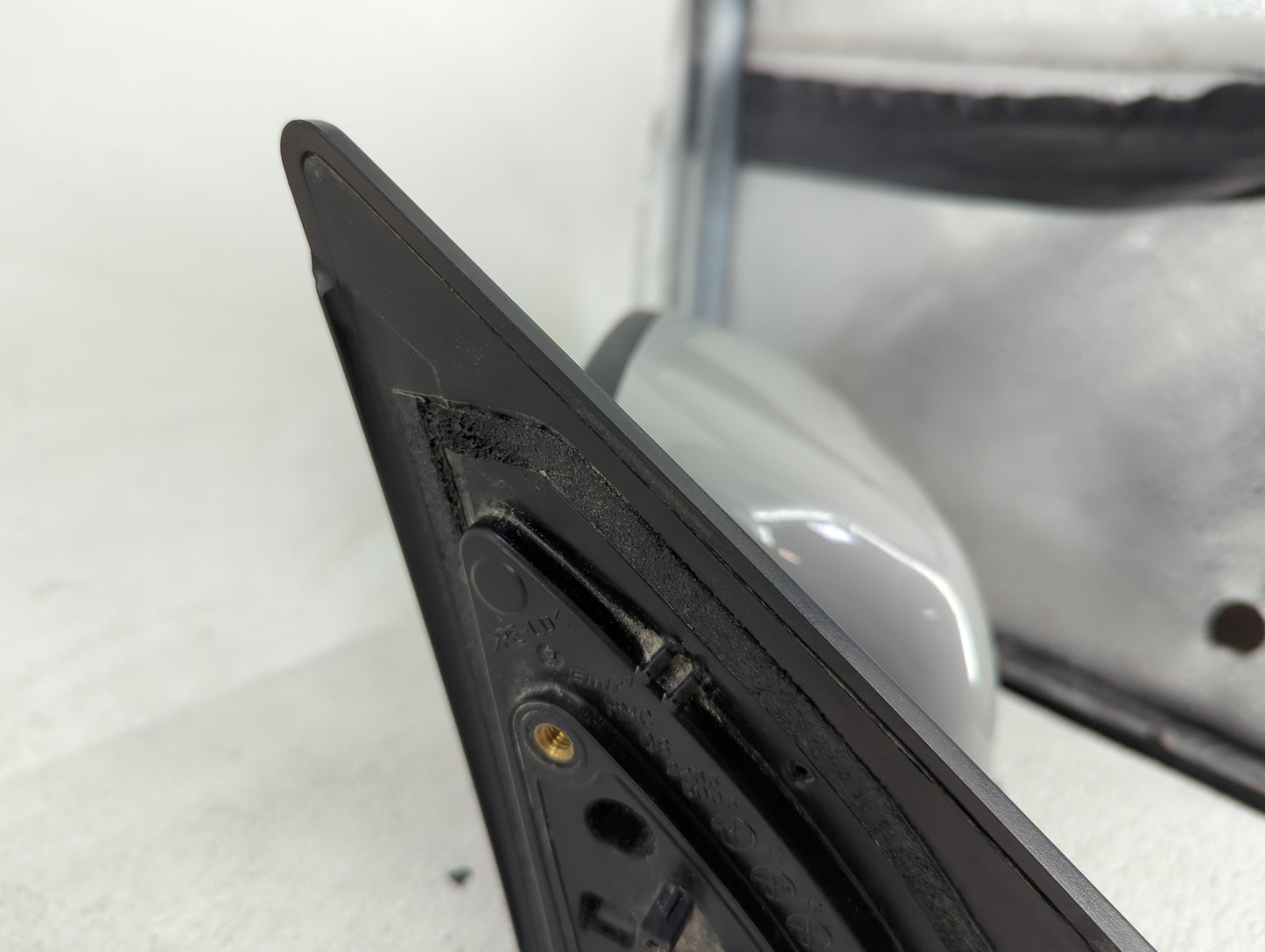 2022 Hyundai Kona Driver Side View Mirror - Left Door Mirror OEM Used - Oemusedautoparts1.com