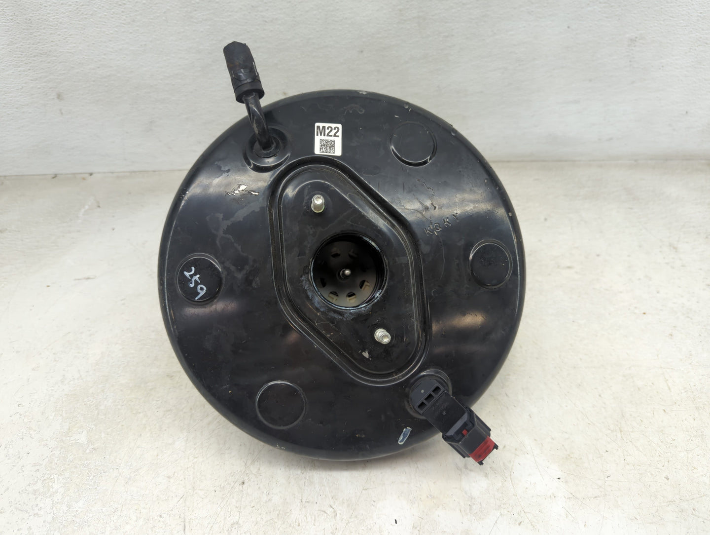 2022-2022 Hyundai Kona Power Brake Booster Oem - Oemusedautoparts1.com