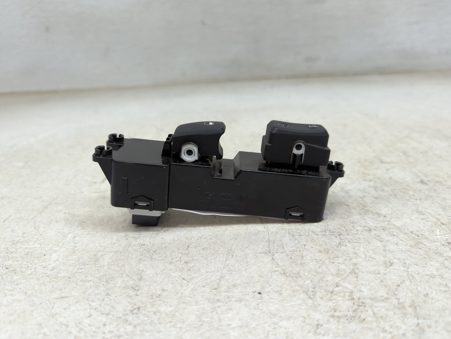 2022 Hyundai Kona Passenger Right Power Window Switch 3c1511-1310 - Oemusedautoparts1.com