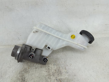 2022-2022 Hyundai Kona Brake Master Cylinder - Oemusedautoparts1.com
