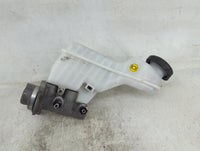 2022-2022 Hyundai Kona Brake Master Cylinder - Oemusedautoparts1.com