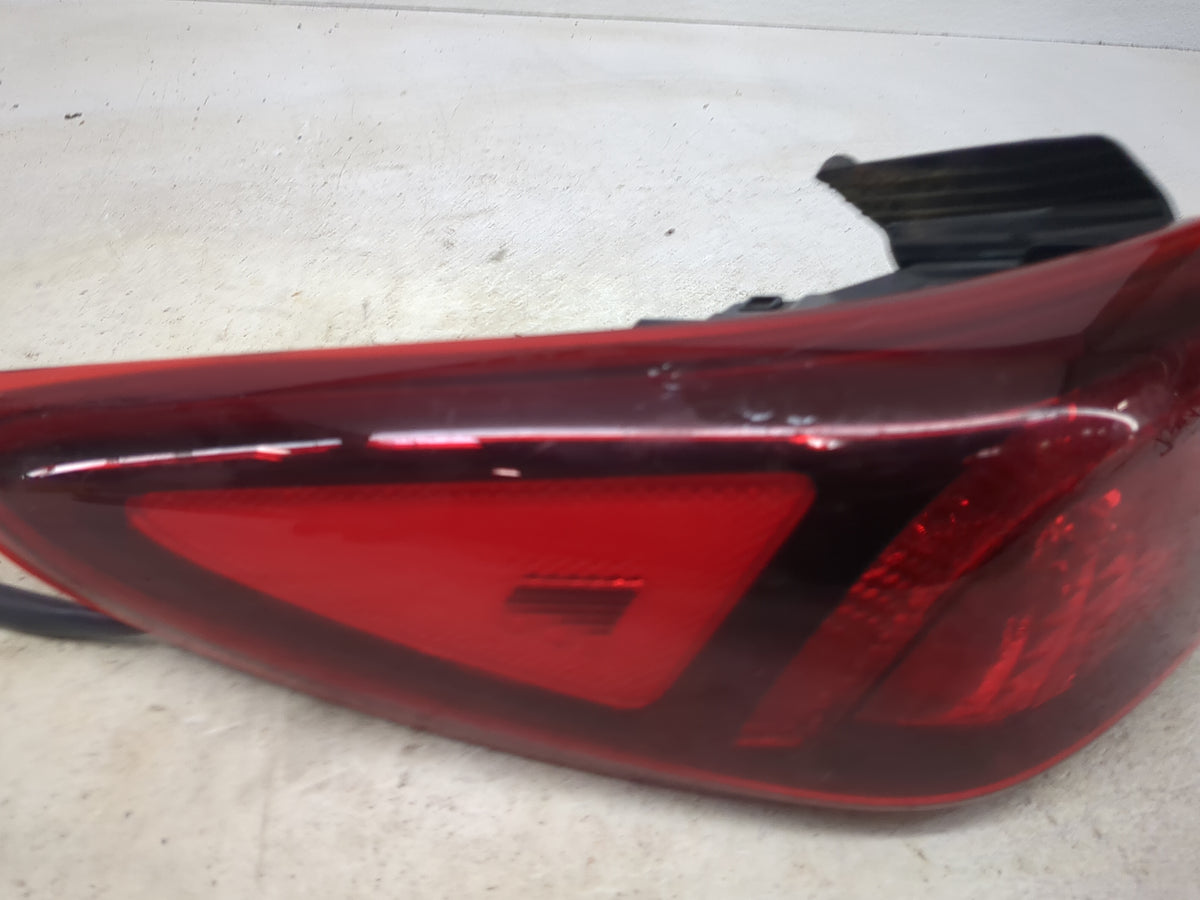 2022-2022 Hyundai Kona Driver Left Side Deck Lid Mounted Tail Light - Oemusedautoparts1.com