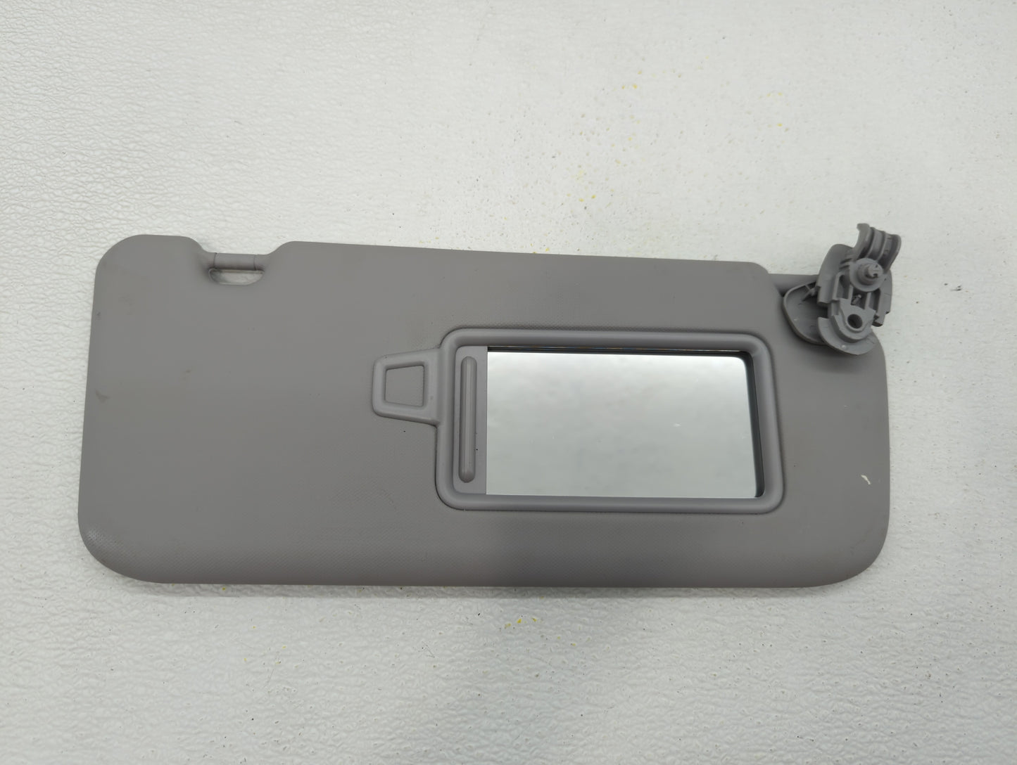 2022 Hyundai Kona Sun Visor Shade Replacement Passenger Right Mirror Fits OEM Used Auto Parts - Oemusedautoparts1.com