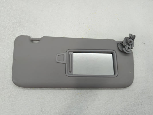 2022 Hyundai Kona Sun Visor Shade Replacement Passenger Right Mirror Fits OEM Used Auto Parts - Oemusedautoparts1.com
