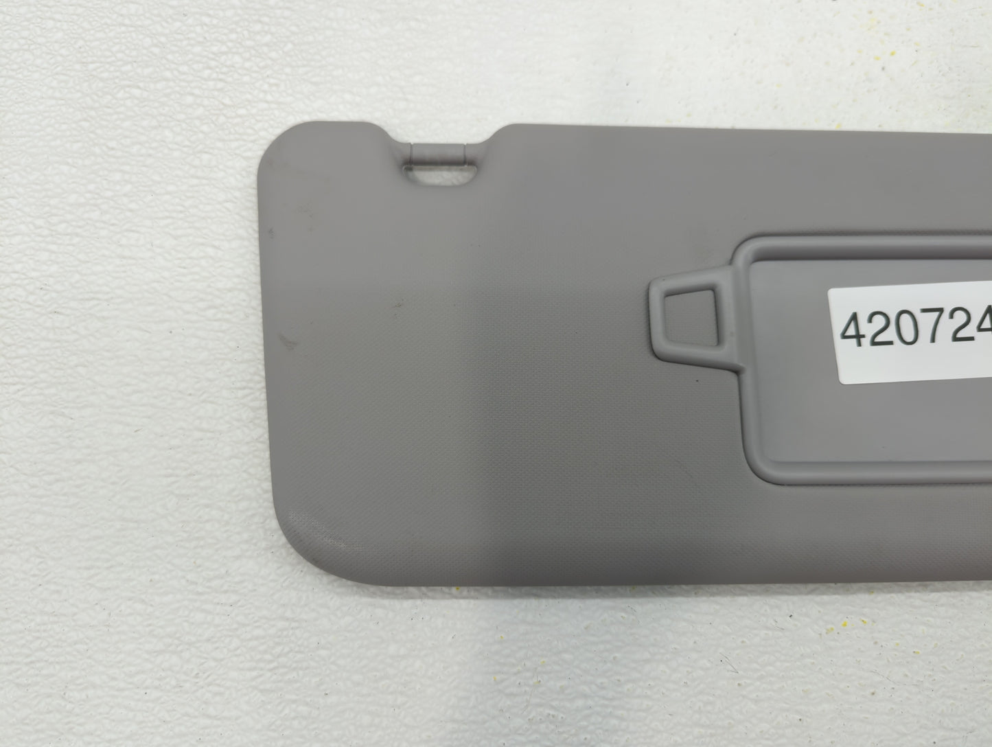 2022 Hyundai Kona Sun Visor Shade Replacement Passenger Right Mirror Fits OEM Used Auto Parts - Oemusedautoparts1.com