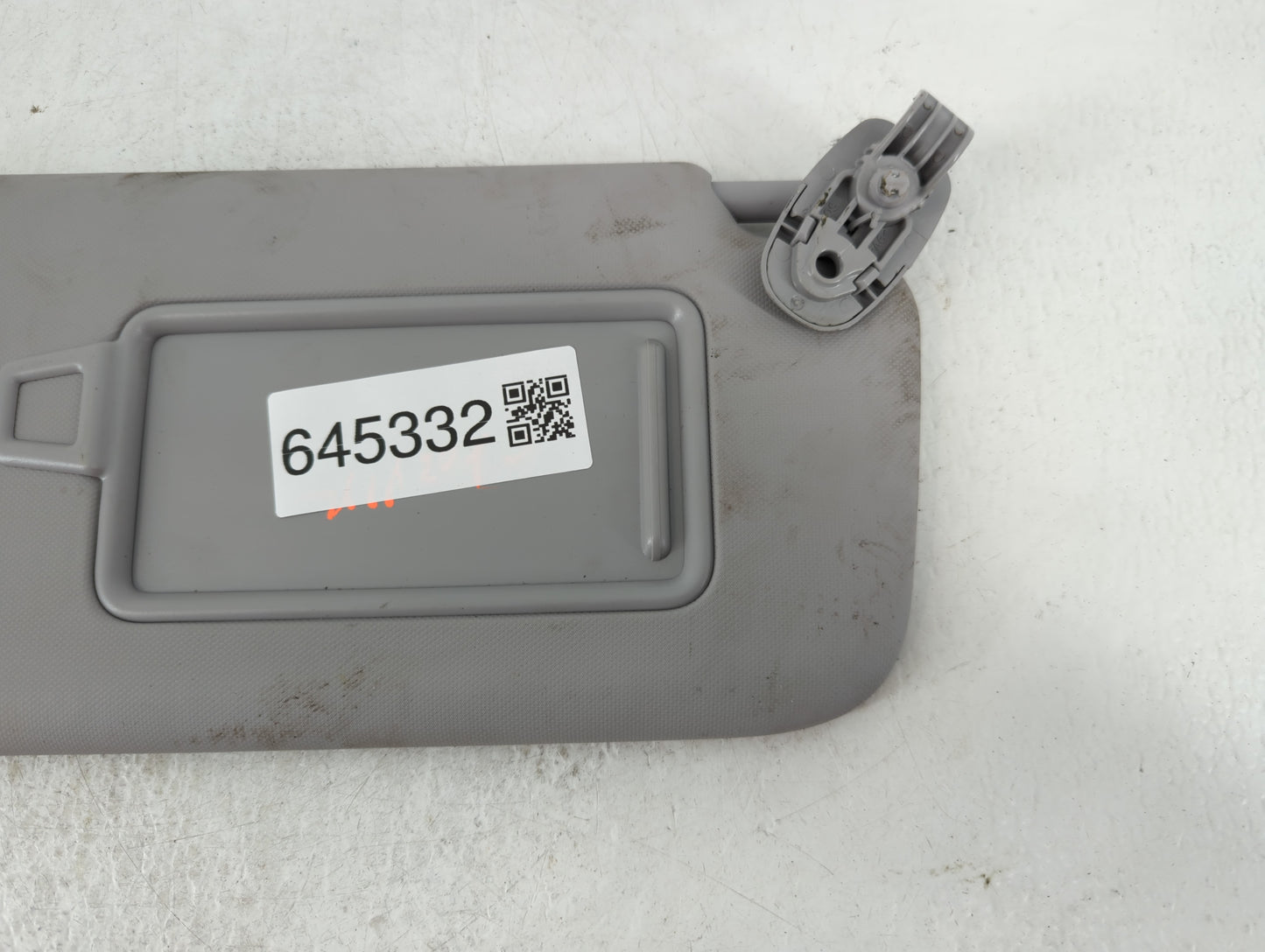 2022 Hyundai Kona Sun Visor Shade Replacement Passenger Right Mirror Fits OEM Used Auto Parts - Oemusedautoparts1.com