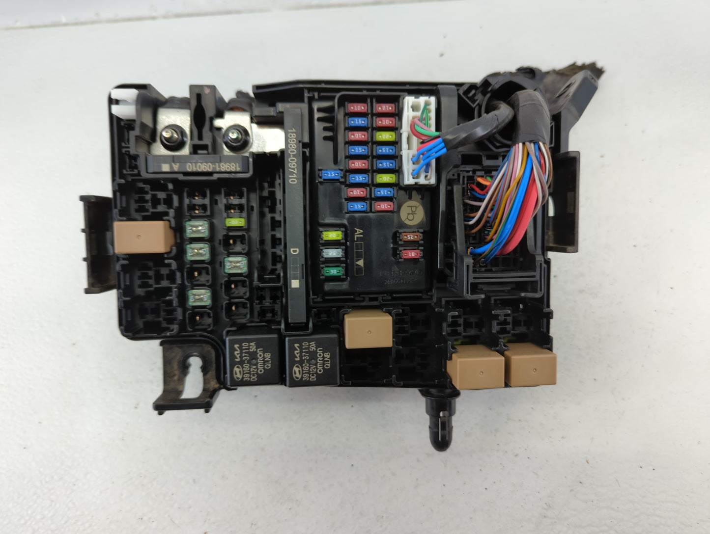 2022 Hyundai Kona Fusebox Fuse Box Panel Relay Module P/N:91701-J9430 Fits OEM Used Auto Parts - Oemusedautoparts1.com