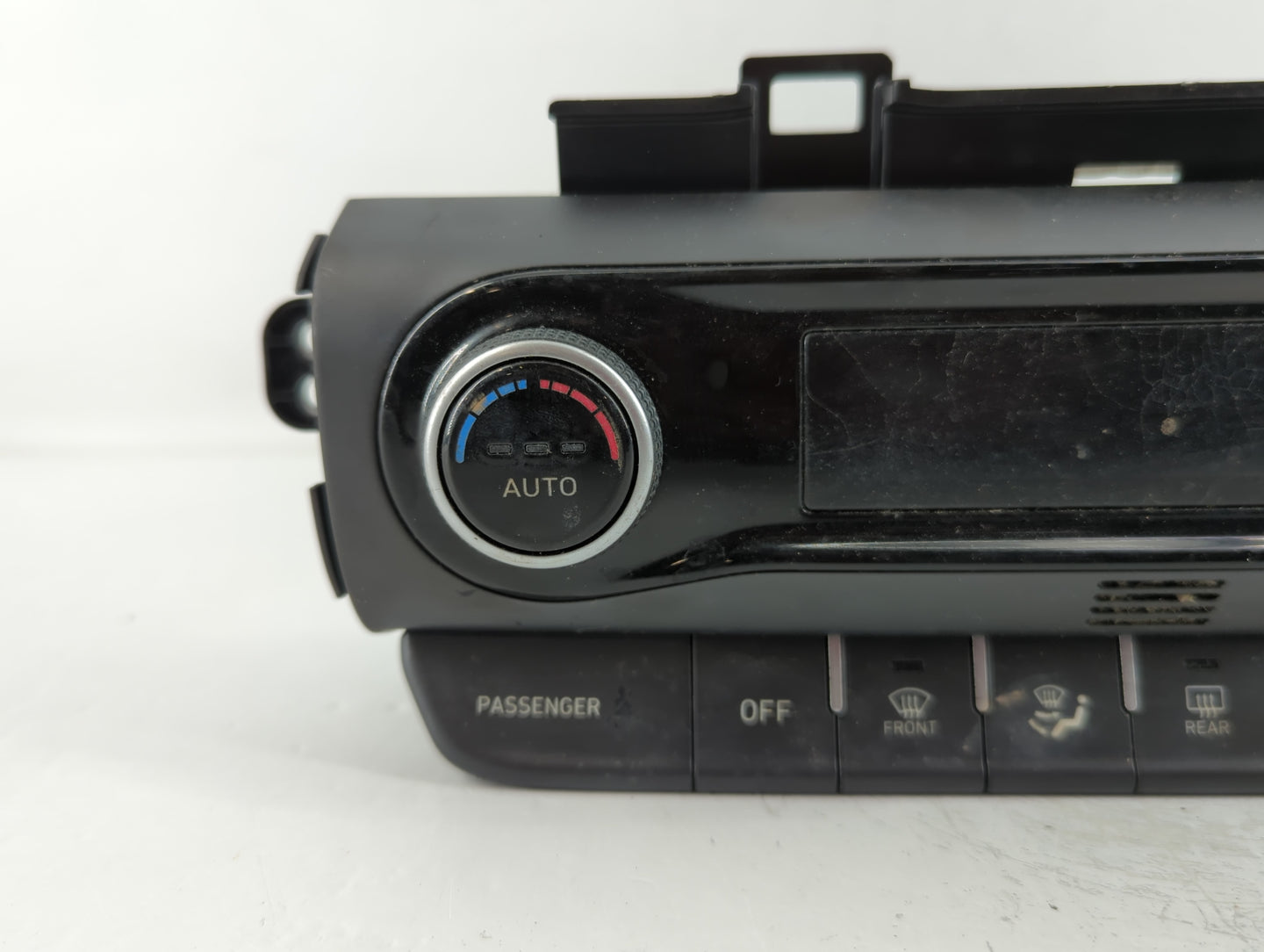 2022 Hyundai Kona Climate Control Module Temperature AC/Heater Replacement P/N:C20038-8450 97250-J9DT0 Fits OEM Used Auto Pa