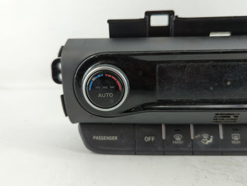 2022 Hyundai Kona Climate Control Module Temperature AC/Heater Replacement P/N:C20038-8450 97250-J9DT0 Fits OEM Used Auto Parts
