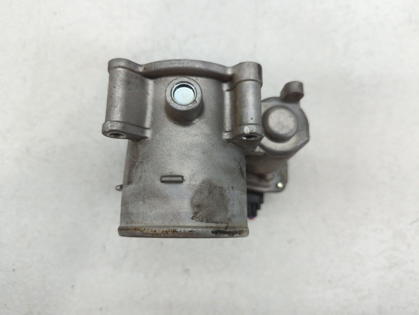 2022 Hyundai Kona Throttle Body P/N:35100-2J410 Fits Fits 2021 OEM Used Auto Parts - Oemusedautoparts1.com