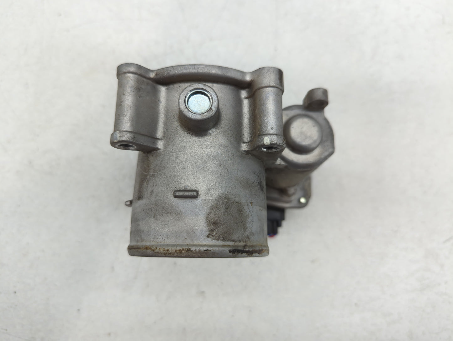 2022 Hyundai Kona Throttle Body P/N:35100-2J410 Fits Fits 2021 OEM Used Auto Parts - Oemusedautoparts1.com