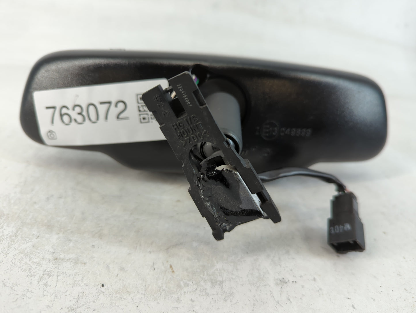 2022 Hyundai Kona Interior Rear View Mirror Replacement OEM P/N:E13049899 Fits Fits 2020 2021 2023 OEM Used Auto Parts - Oem