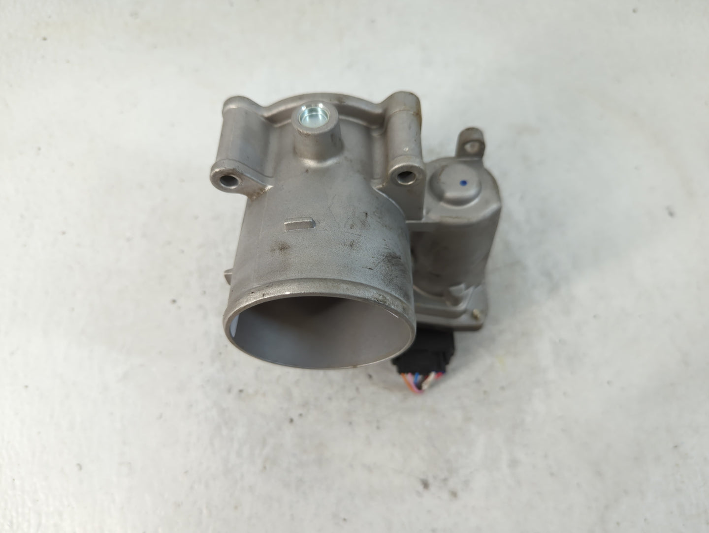 2022 Hyundai Kona Throttle Body P/N:35100-2J410 Fits Fits 2020 2021 2023 OEM Used Auto Parts - Oemusedautoparts1.com