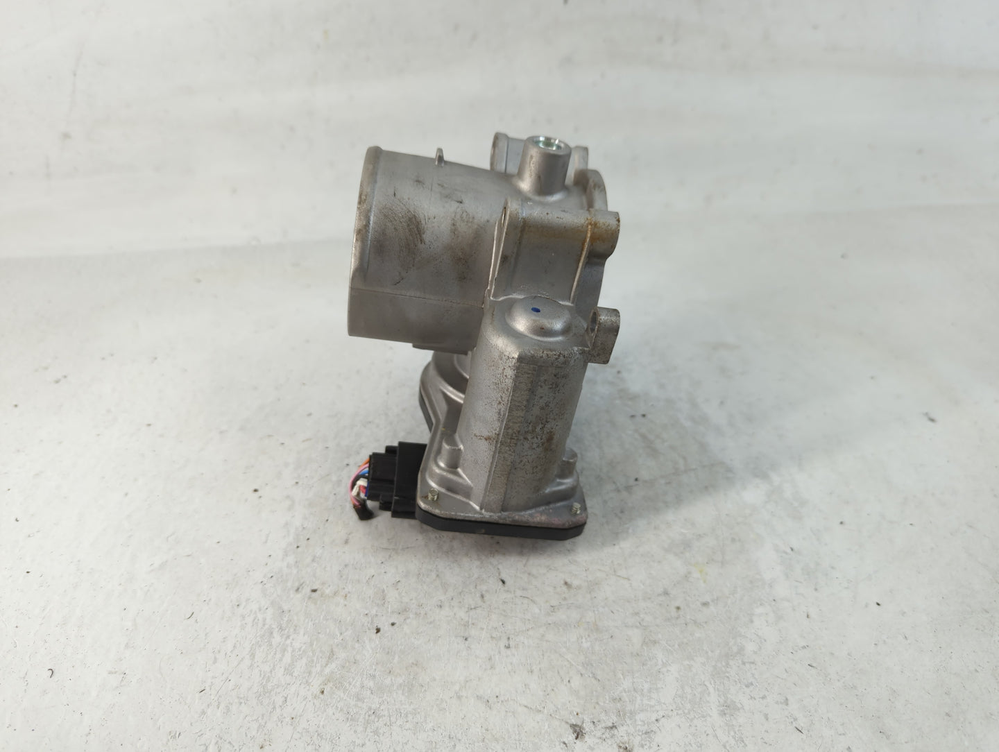 2022 Hyundai Kona Throttle Body P/N:35100-2J410 Fits Fits 2020 2021 2023 OEM Used Auto Parts - Oemusedautoparts1.com