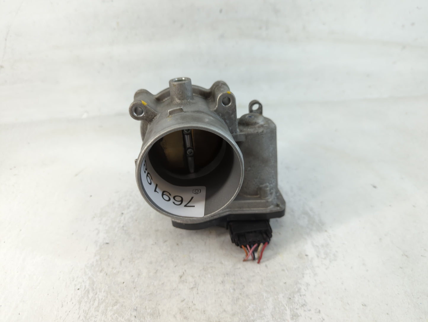 2022 Hyundai Kona Throttle Body P/N:35100-2J410 Fits Fits 2020 2021 2023 OEM Used Auto Parts - Oemusedautoparts1.com