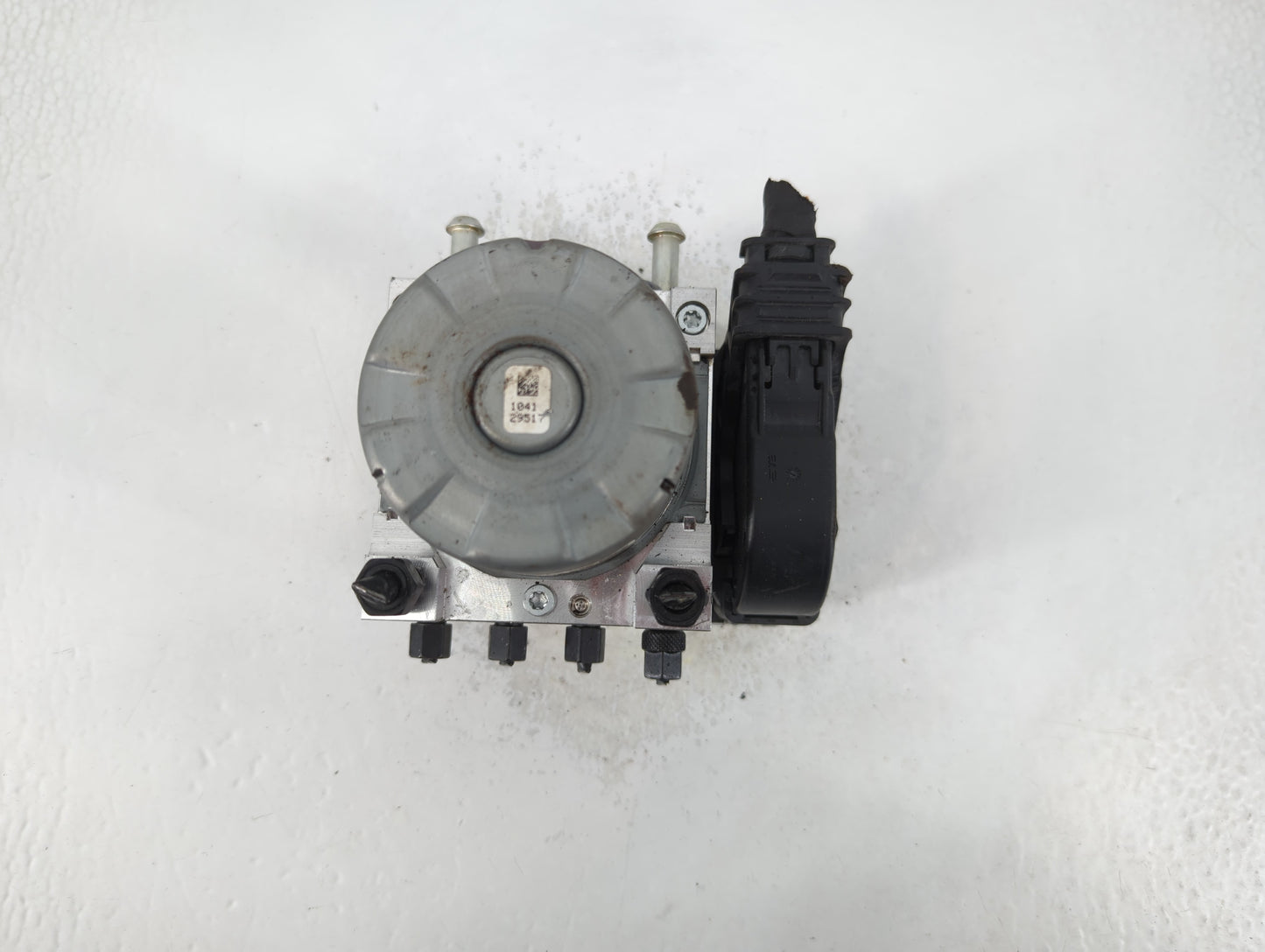 2022 Hyundai Kona ABS Pump Control Module Replacement P/N:58900-J9300 Fits OEM Used Auto Parts - Oemusedautoparts1.com