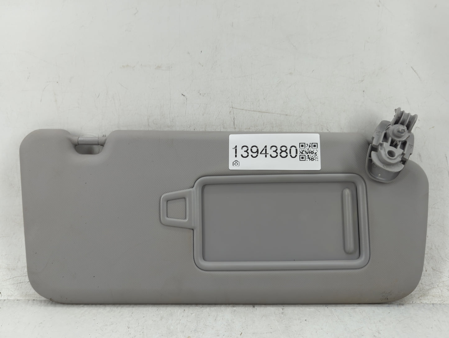 2022 Hyundai Kona Electric Sun Visor Shade Replacement Passenger Right Mirror Fits OEM Used Auto Parts - Oemusedautoparts1.c