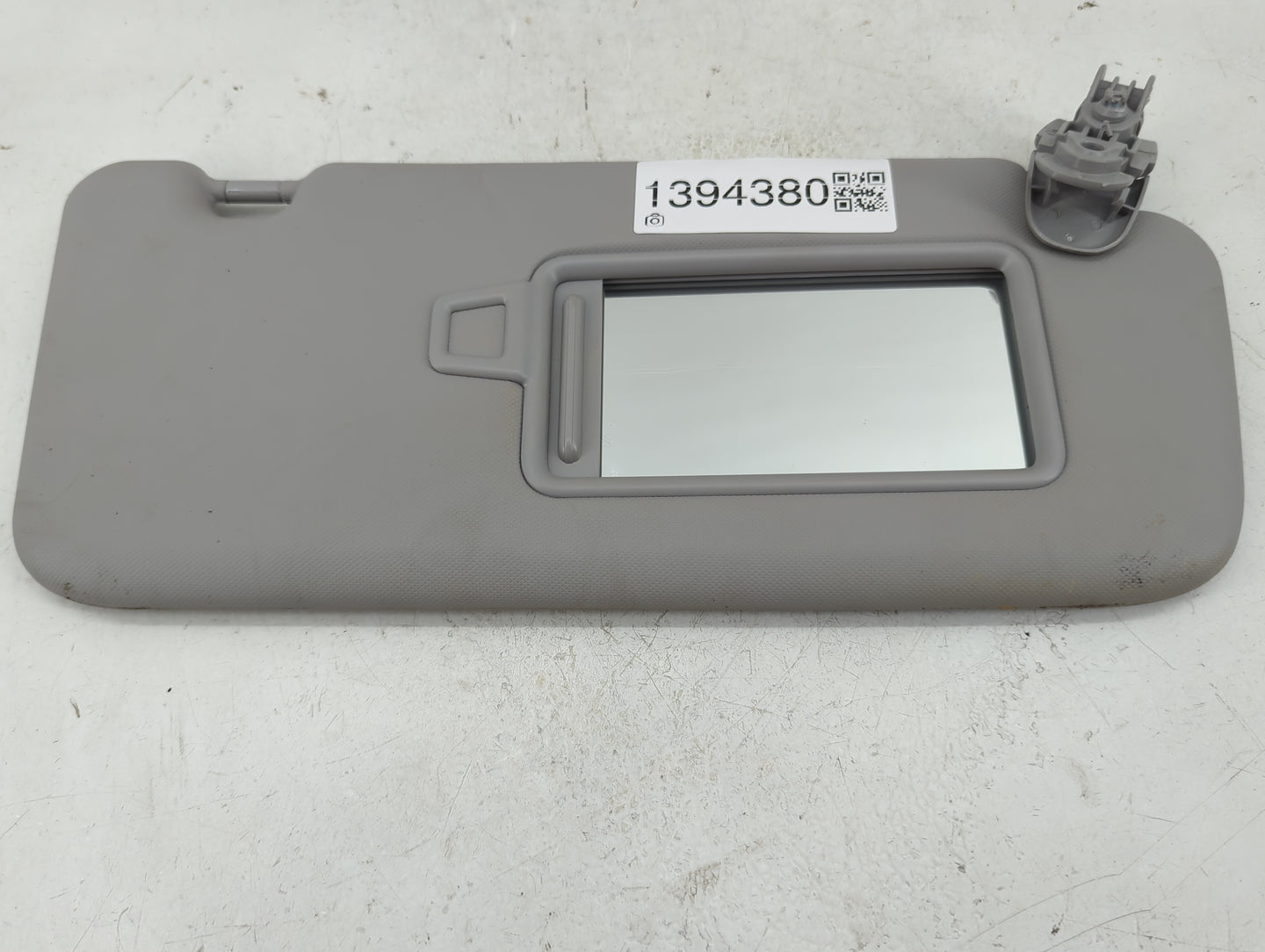 2022 Hyundai Kona Electric Sun Visor Shade Replacement Passenger Right Mirror Fits OEM Used Auto Parts - Oemusedautoparts1.c