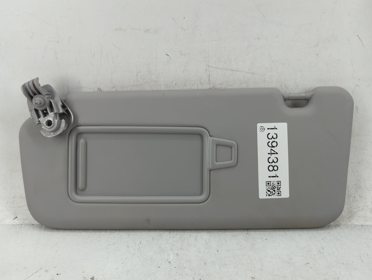 2022 Hyundai Kona Electric Sun Visor Shade Replacement Driver Left Mirror Fits OEM Used Auto Parts - Oemusedautoparts1.com