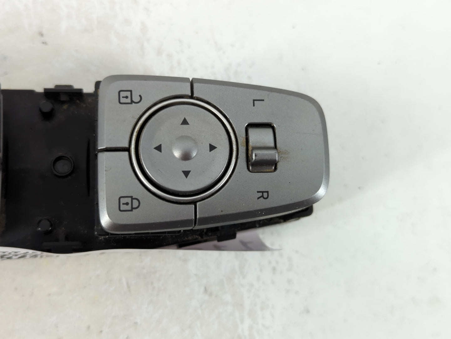 2022 Hyundai Palisade Master Power Window Switch Replacement Driver Side Left P/N:93570S8121XF6 Fits OEM Used Auto Parts - O