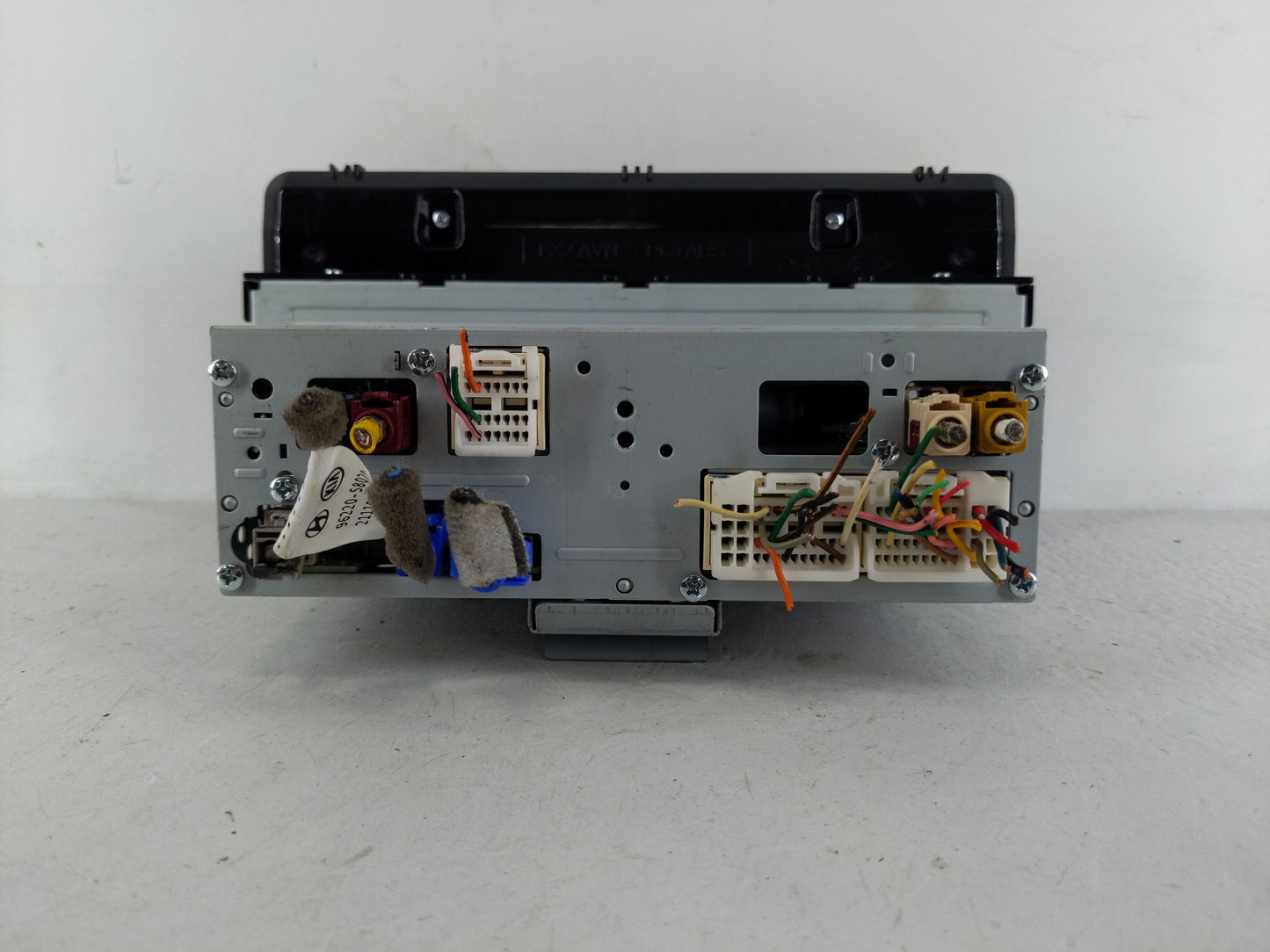 2020-2022 Hyundai Palisade Radio AM FM Cd Player Receiver Replacement P/N:96560-S8760 Fits Fits 2020 2021 2022 OEM Used Auto