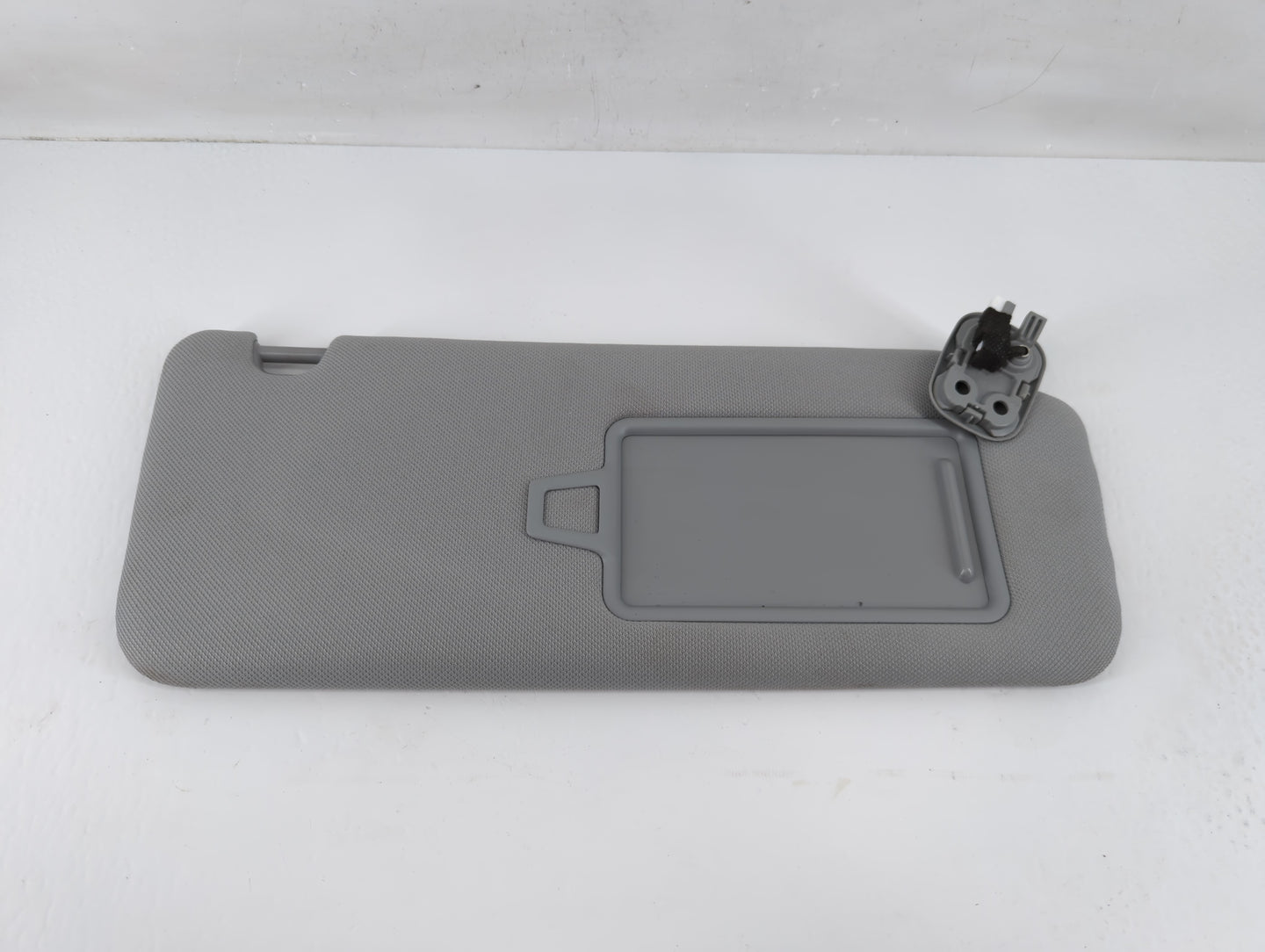 2020-2022 Hyundai Palisade Sun Visor Shade Replacement Passenger Right Mirror Fits Fits 2020 2021 2022 OEM Used Auto Parts -
