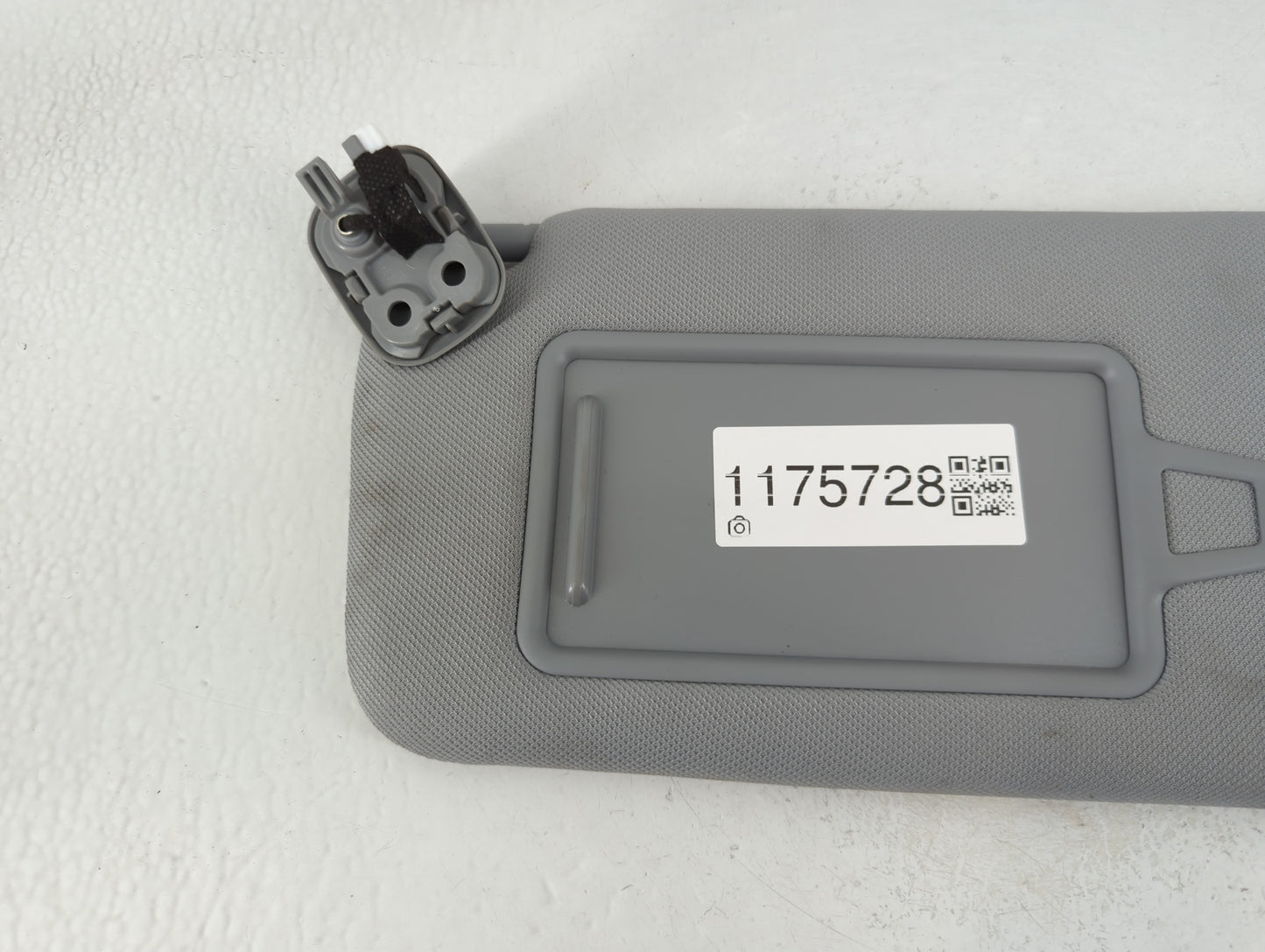 2020-2022 Hyundai Palisade Sun Visor Shade Replacement Driver Left Mirror Fits Fits 2020 2021 2022 OEM Used Auto Parts - Oem