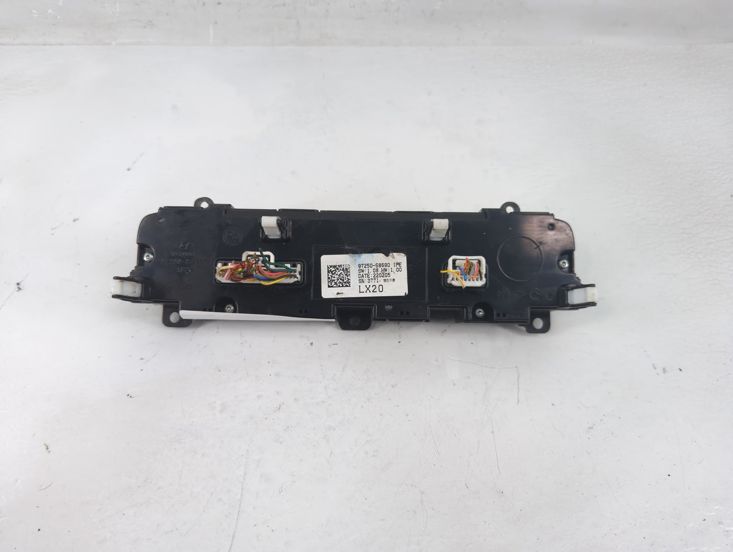 2020-2022 Hyundai Palisade Climate Control Module Temperature AC/Heater Replacement P/N:97250-S8690 Fits Fits 2020 2021 2022