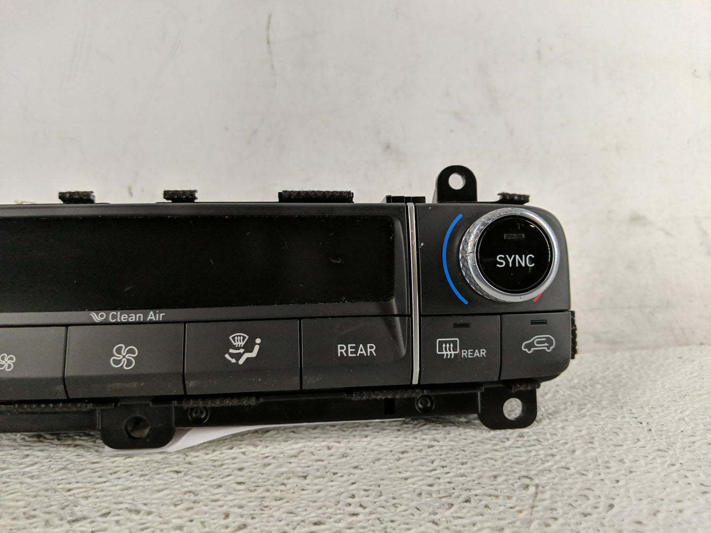 2020-2022 Hyundai Palisade Climate Control Module Temperature AC/Heater Replacement P/N:97250-S8690 Fits Fits 2020 2021 2022