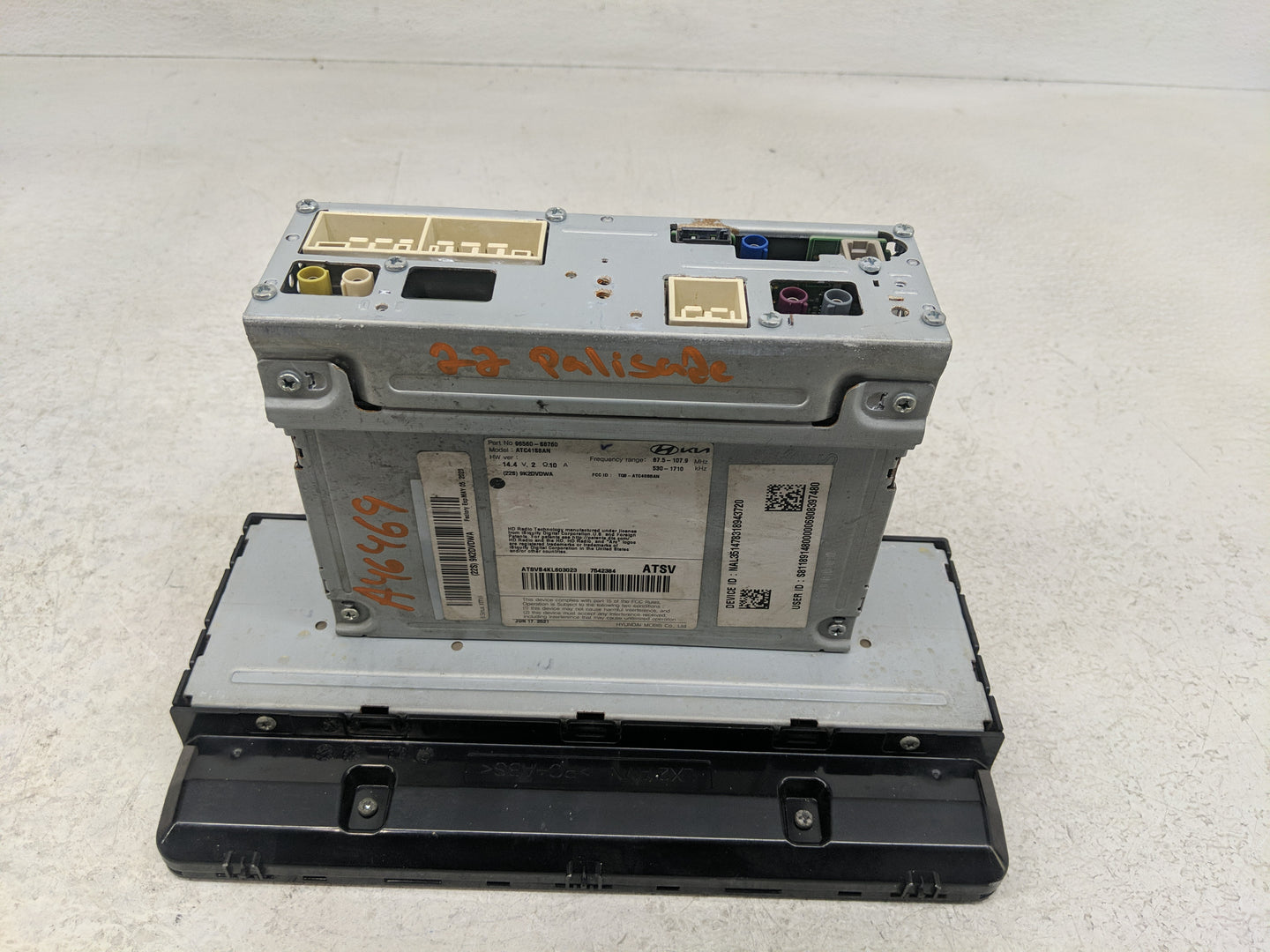 2022 Hyundai Palisade Radio AM FM Cd Player Receiver Replacement P/N:96560-S8760 Fits OEM Used Auto Parts - Oemusedautoparts