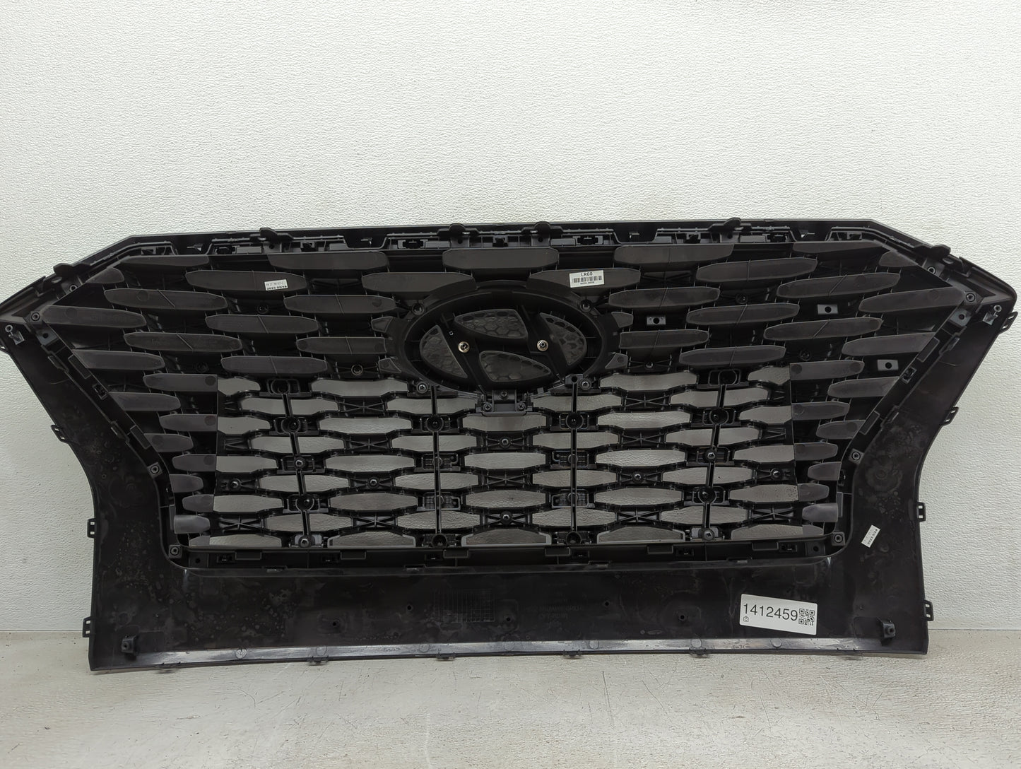 2020-2022 Hyundai Palisade Front Grille Bumper Not Included - Oemusedautoparts1.com