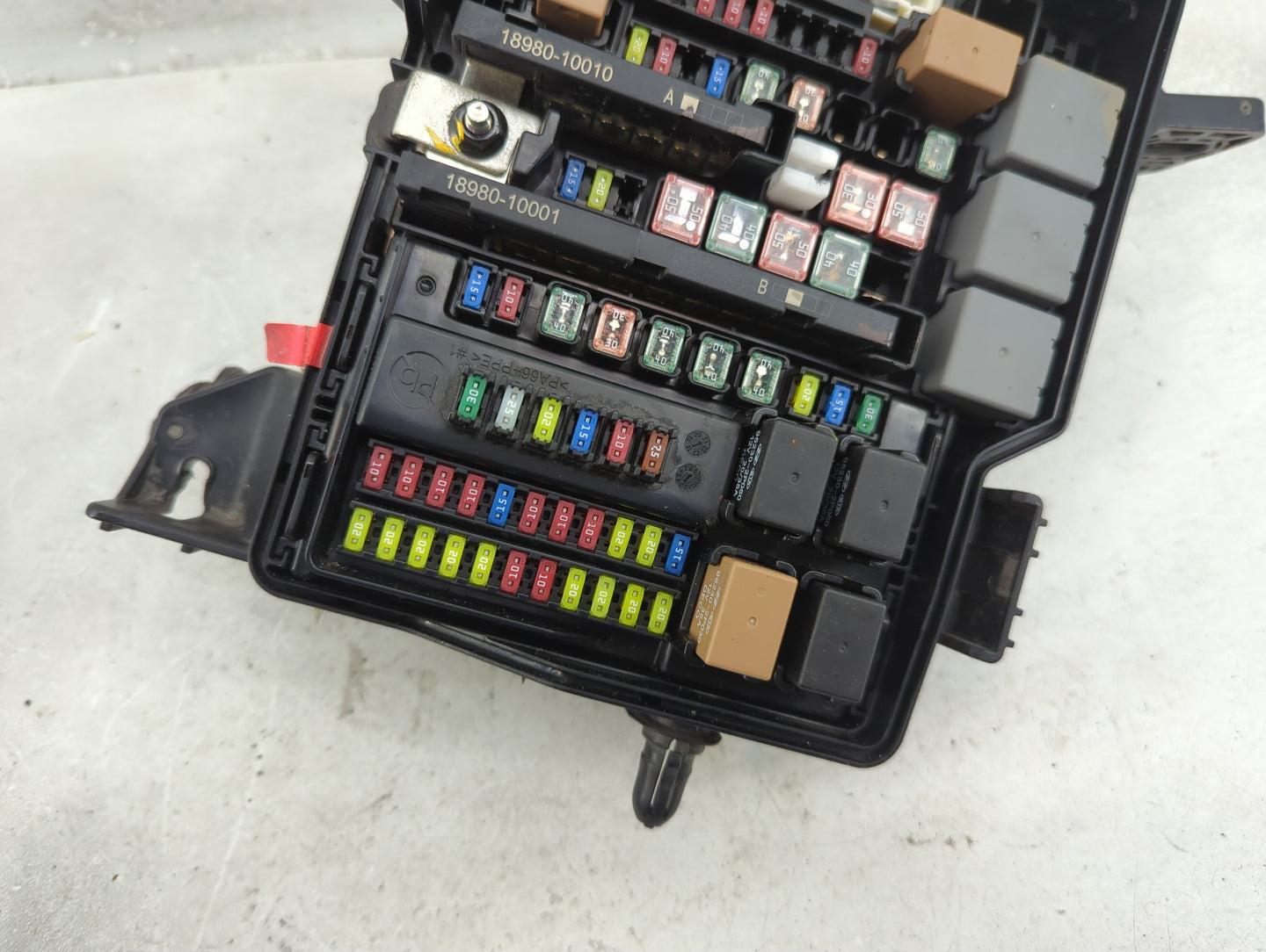 2020-2022 Hyundai Palisade Fusebox Fuse Box Panel Relay Module P/N:91956-S8021 Fits Fits 2020 2021 2022 OEM Used Auto Parts 