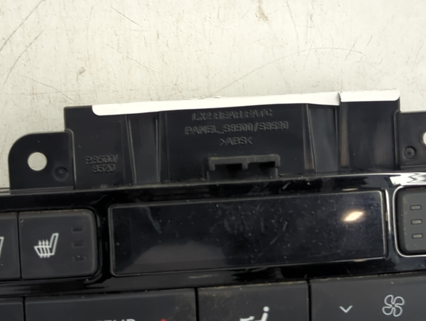 2022 Hyundai Palisade Climate Control Module Temperature AC/Heater Replacement P/N:97950-S8500 Fits OEM Used Auto Parts - Oe