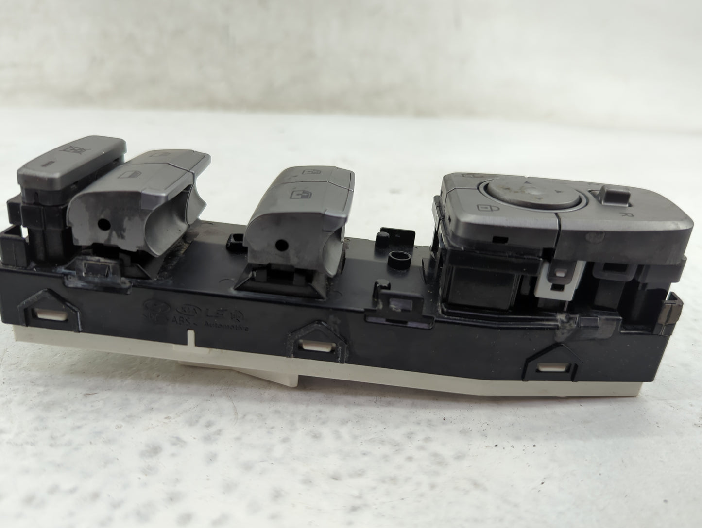 2022 Hyundai Palisade Master Power Window Switch Replacement Driver Side Left Fits OEM Used Auto Parts - Oemusedautoparts1.c