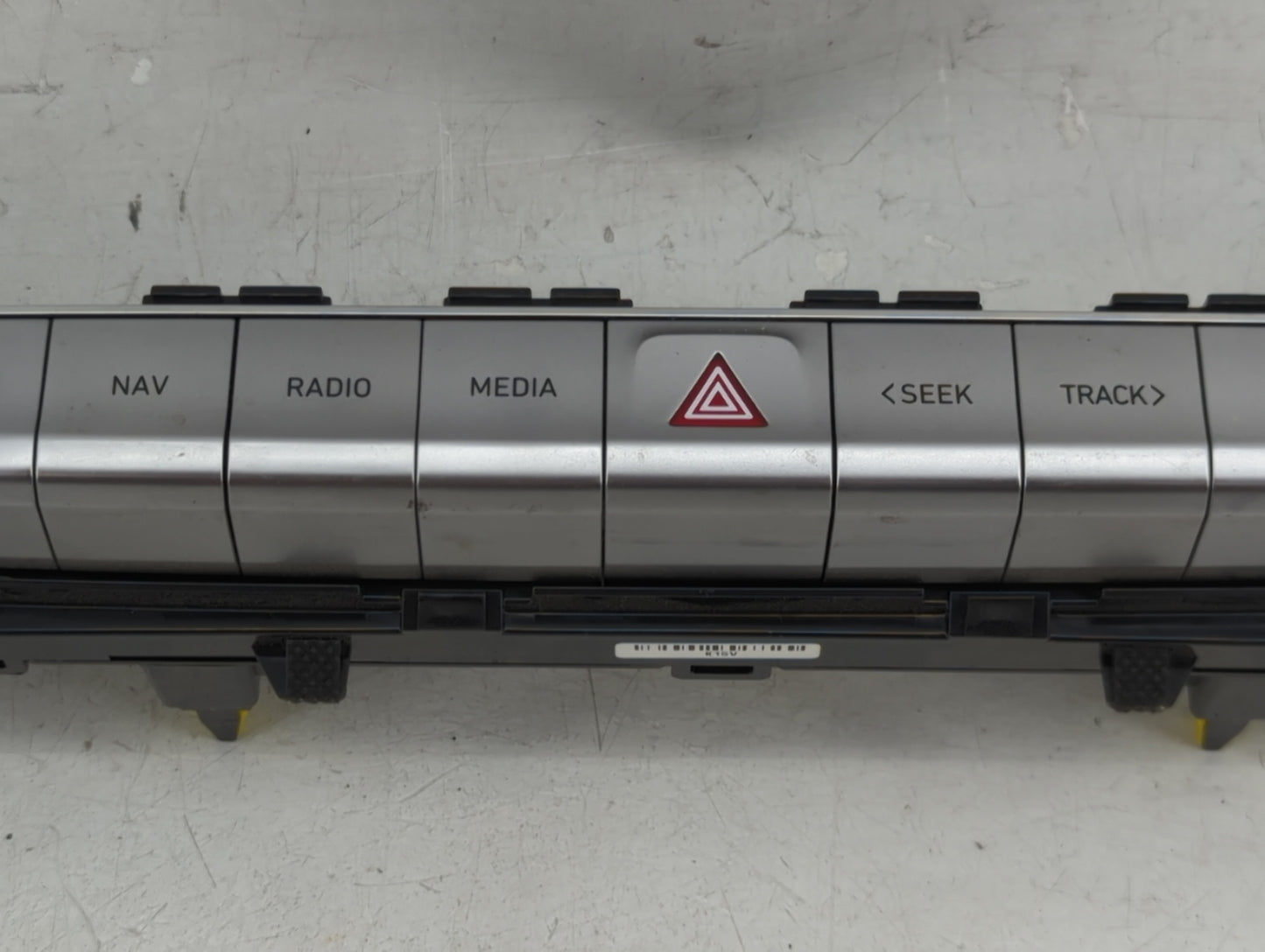 2020-2022 Hyundai Palisade Radio Control Panel 1468636 - Oemusedautoparts1.com