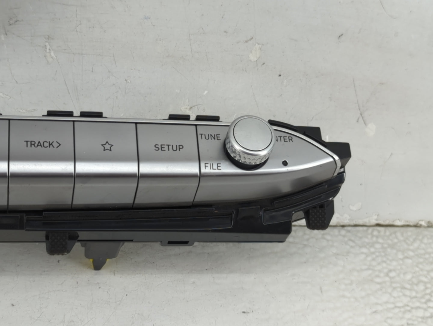2020-2022 Hyundai Palisade Radio Control Panel 1468636 - Oemusedautoparts1.com