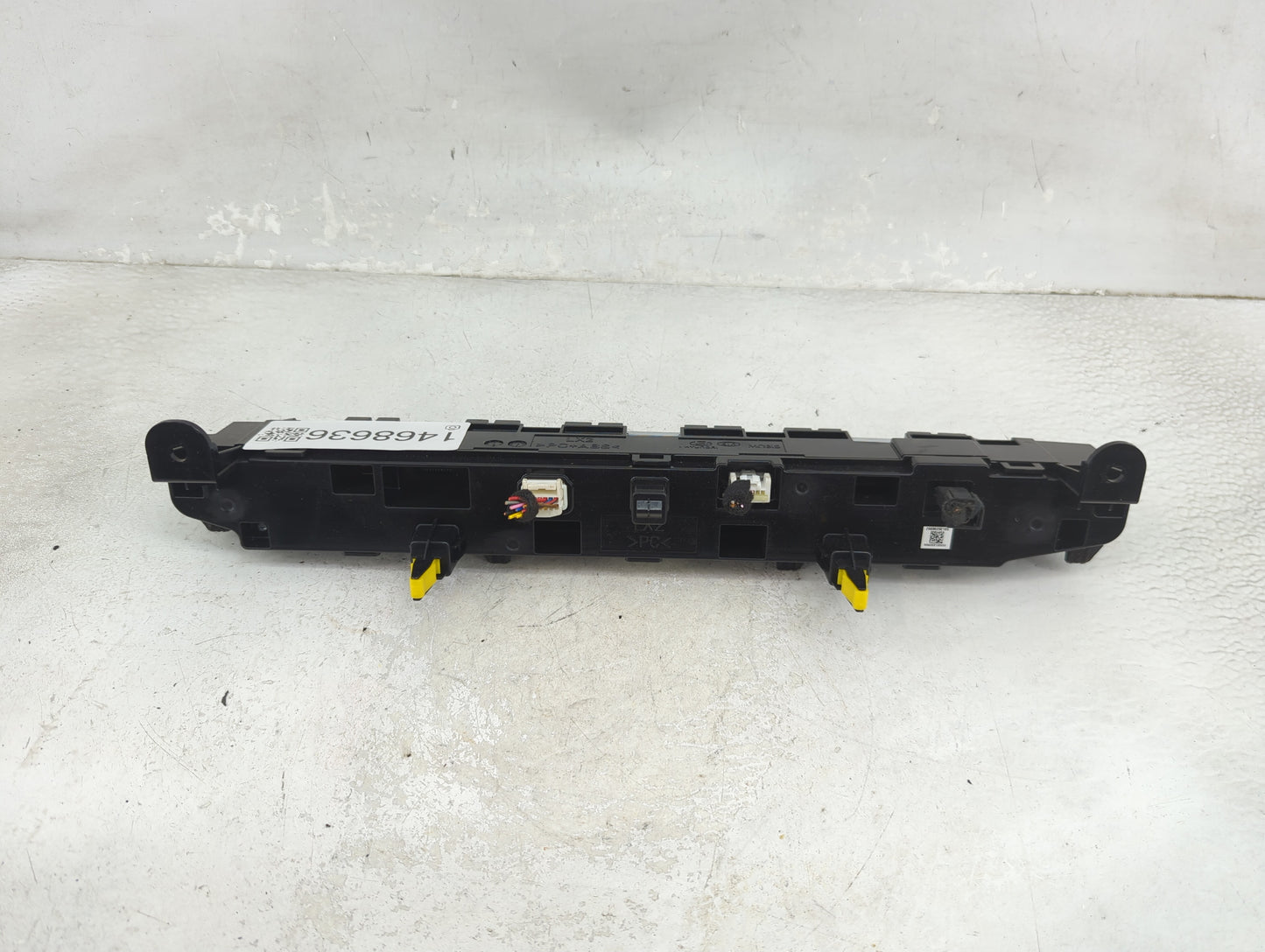 2020-2022 Hyundai Palisade Radio Control Panel 1468636 - Oemusedautoparts1.com