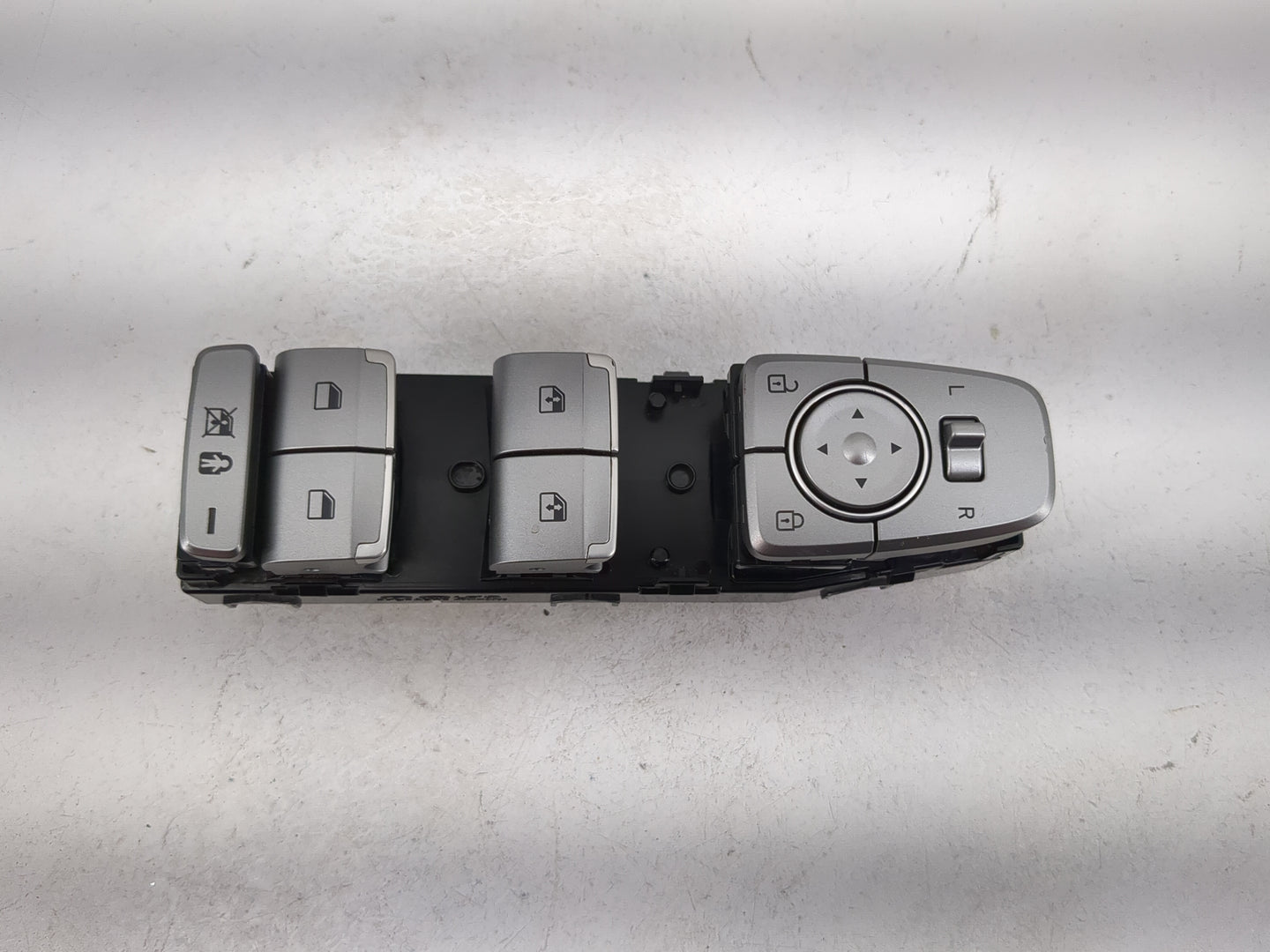 2022 Hyundai Palisade Master Power Window Switch Replacement Driver Side Left P/N:93570S8121XF6 Fits OEM Used Auto Parts - O
